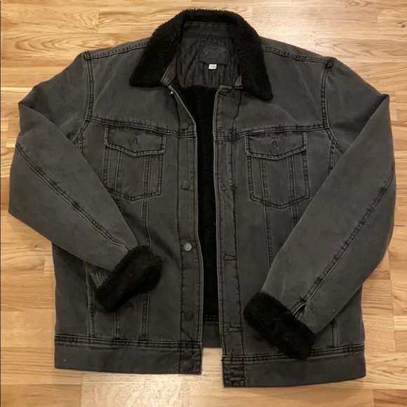 Diesel Denim Jacket w/Sherpa collar - Picture 2 of 7